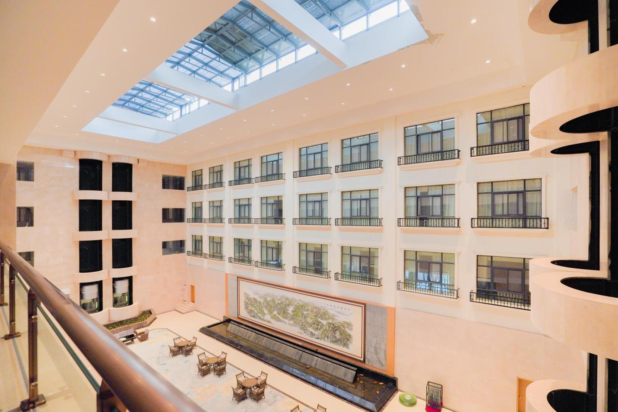 Huashan Xinghe International Hotel Huayin Exterior foto